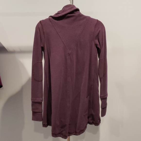 Lululemon Gratitude Wrap - size 6 - Picture 2 of 3